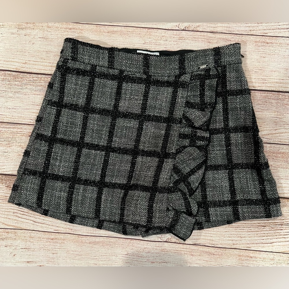 MAYORAL Girls Black Sparkle Shorts size 6